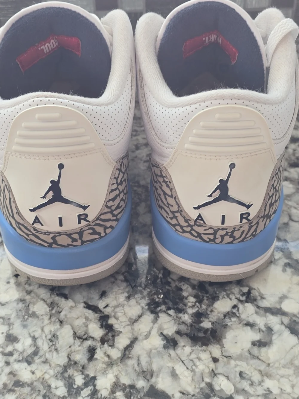 Air Jordan 3 Retro UNC Valor Blue 2020 CT8532-104 Men's Size 8 No Box